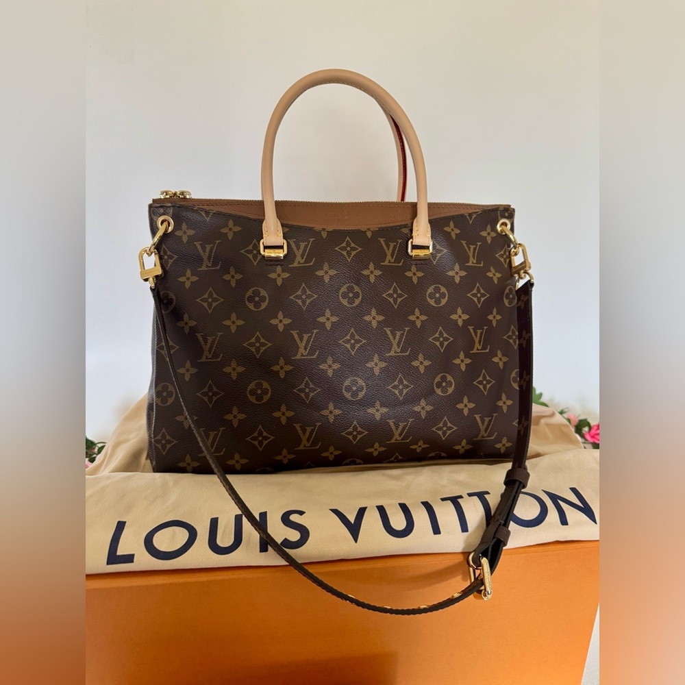 🦄 RARE Louis Vuitton Monogram Pallas MM Shoulder Bag🦄